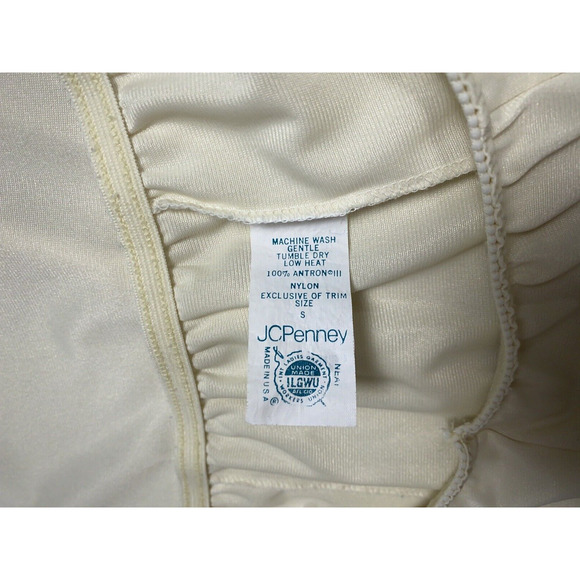 Vintage JCPenney Size Small Half Slip Nylon A-Line Cream Semi-Sheer ILGWU Union - Picture 7 of 8